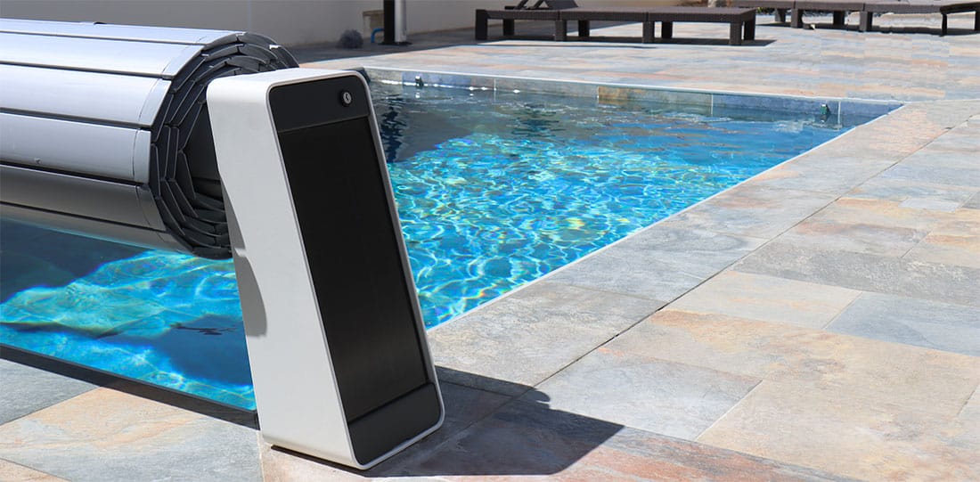 Volet hors-sol automatique à énergie solaire pour piscine Bellasun